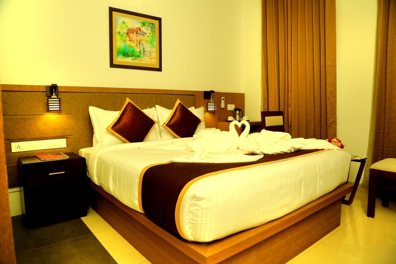 Hotel De Grand Kozhikode Εξωτερικό φωτογραφία