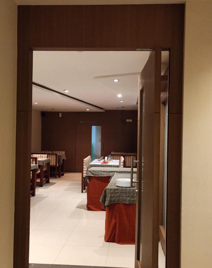 Hotel De Grand Kozhikode Εξωτερικό φωτογραφία