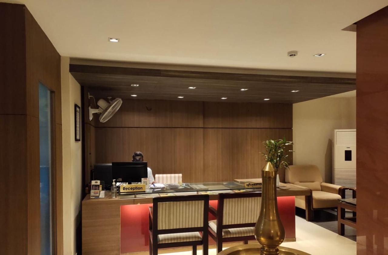 Hotel De Grand Kozhikode Εξωτερικό φωτογραφία